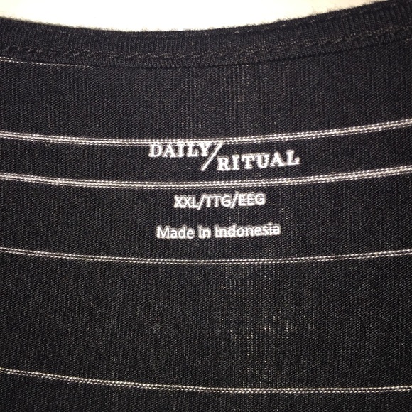 Daily Ritual Black Striped Tunic top - Picture 4 of 6